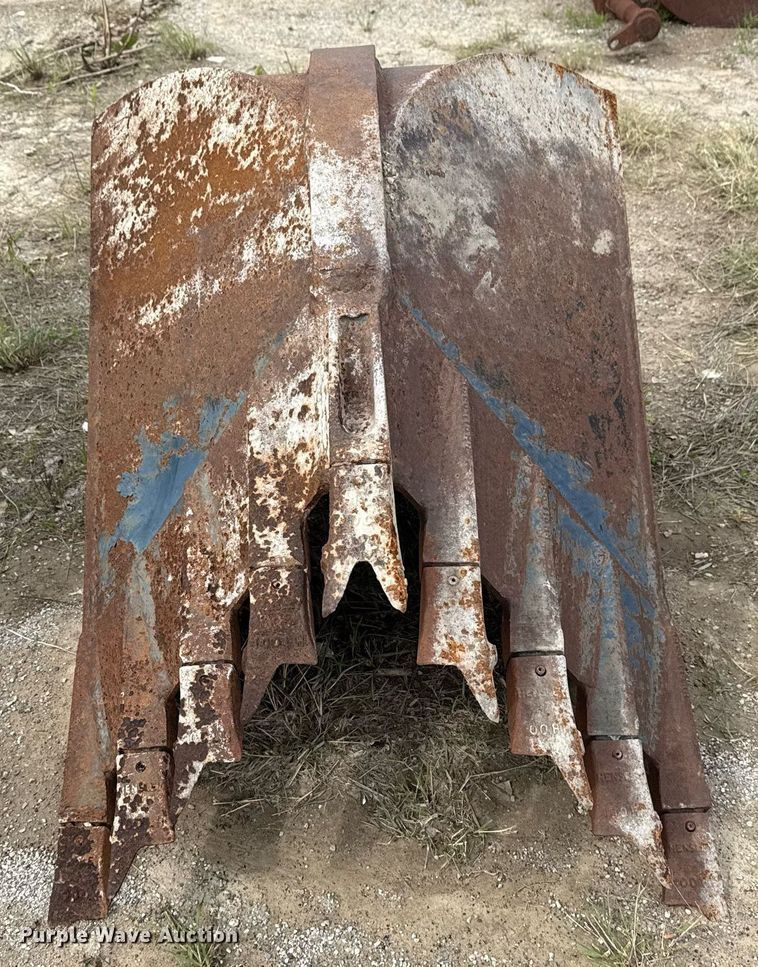 image for item DS3716 (2) v-bottom buckets