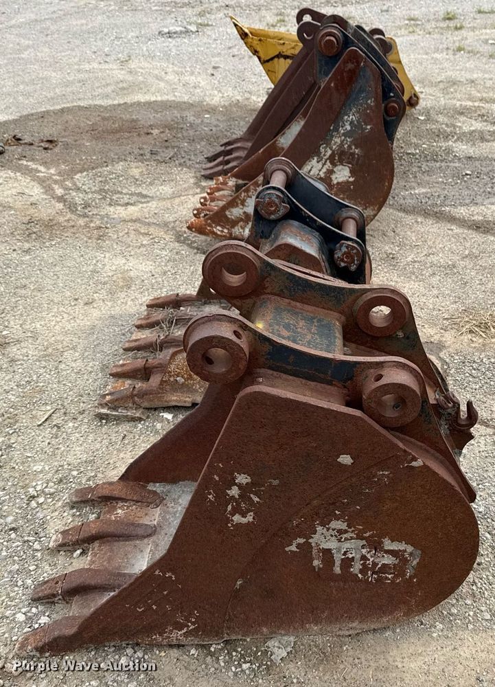 image for item DS3718 (5) buckets