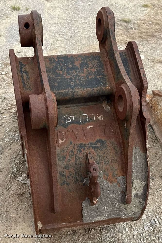 image for item DS3718 (5) buckets