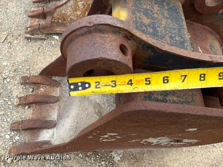 image for item DS3718 (5) buckets