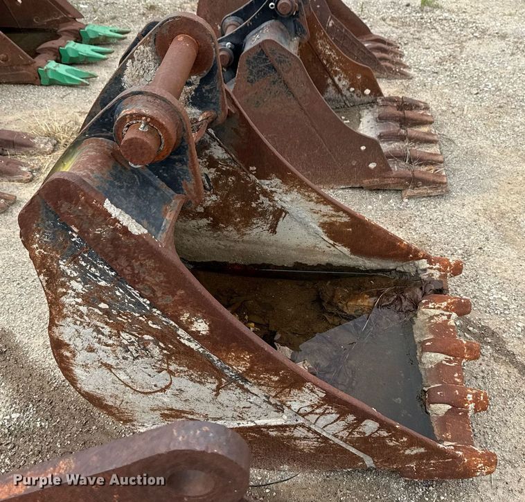 image for item DS3718 (5) buckets