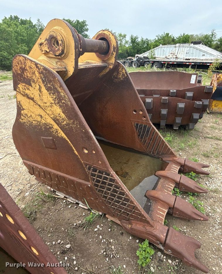 image for item DS3722 (5) buckets