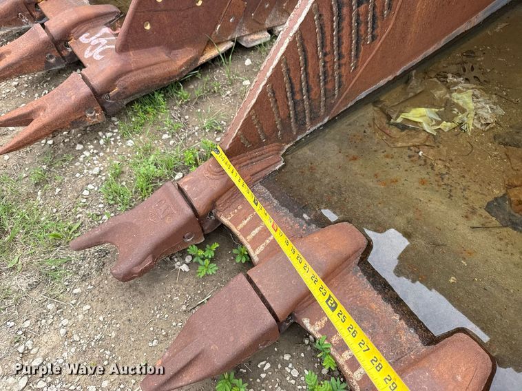 image for item DS3722 (5) buckets