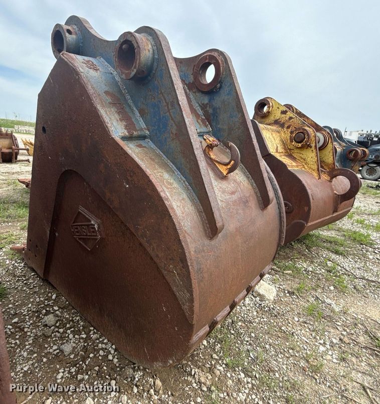 image for item DS3722 (5) buckets