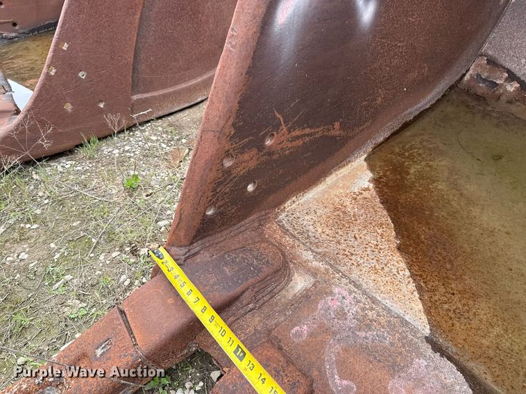 image for item DS3722 (5) buckets