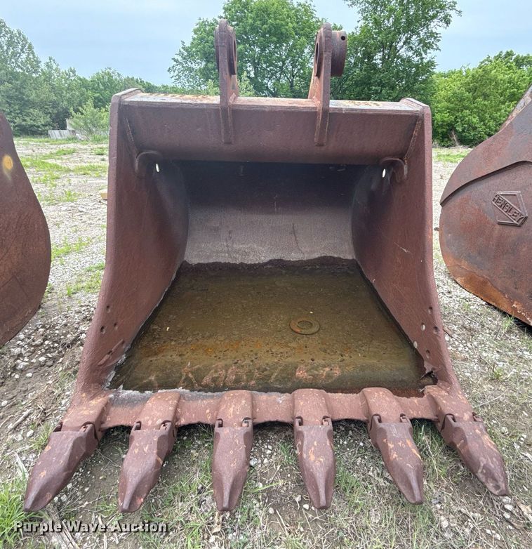 image for item DS3722 (5) buckets