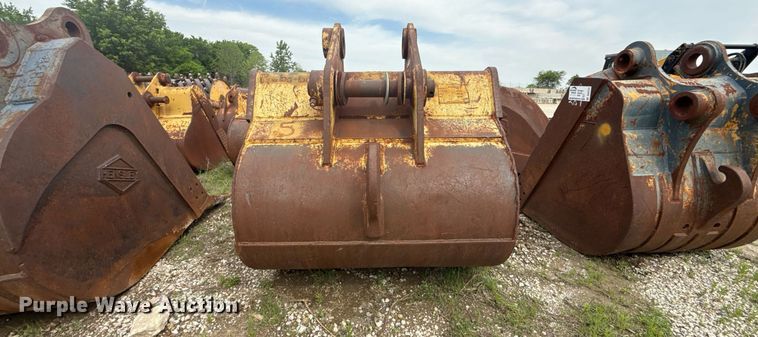 image for item DS3722 (5) buckets