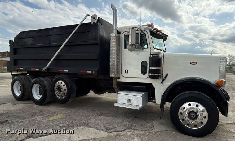 image for item DS4270 1994 Peterbilt 379 dump truck