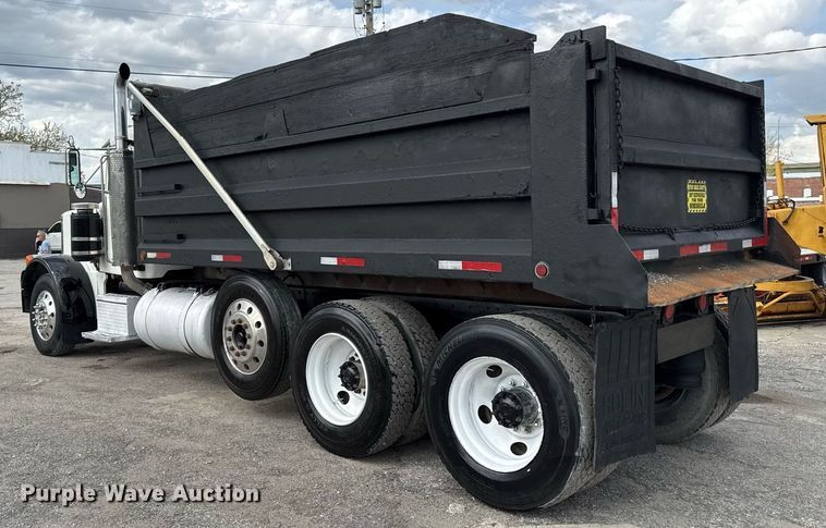 image for item DS4270 1994 Peterbilt 379 dump truck
