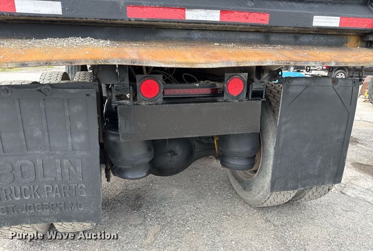 image for item DS4270 1994 Peterbilt 379 dump truck