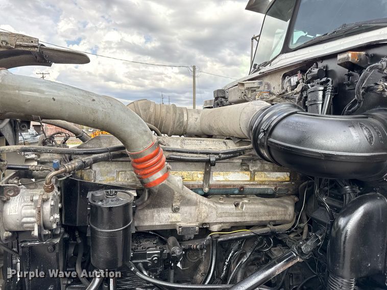 image for item DS4270 1994 Peterbilt 379 dump truck