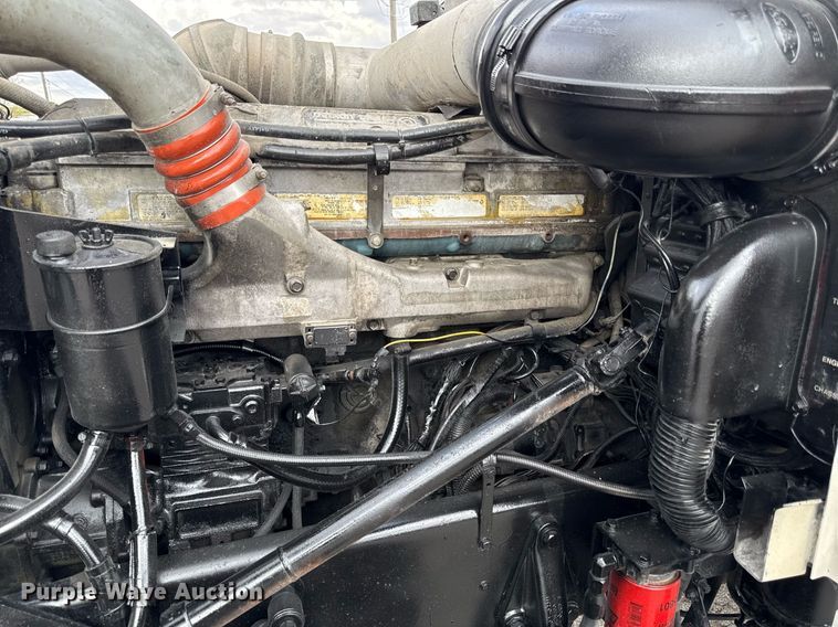 image for item DS4270 1994 Peterbilt 379 dump truck