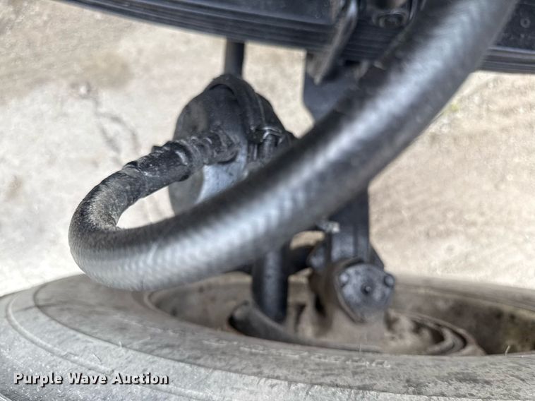 image for item DS4270 1994 Peterbilt 379 dump truck