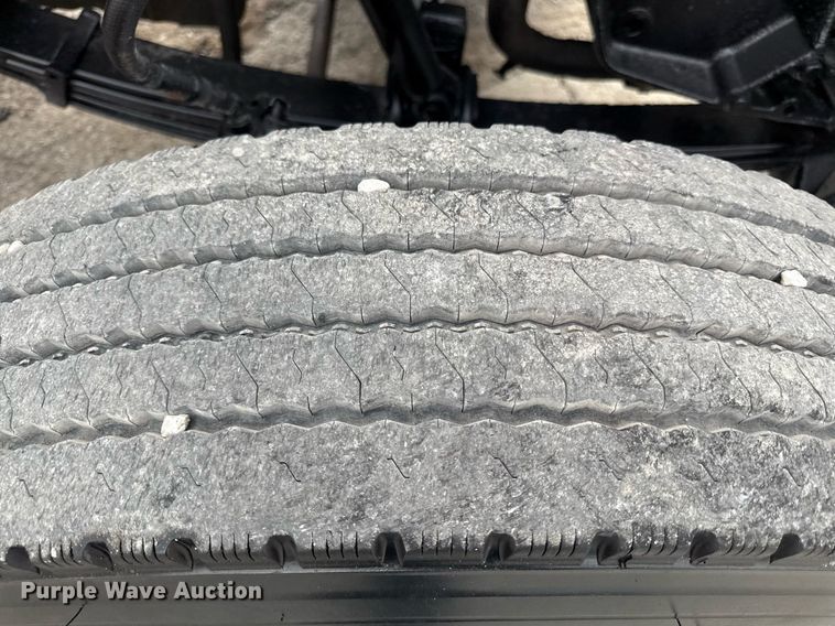 image for item DS4270 1994 Peterbilt 379 dump truck