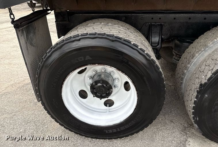 image for item DS4270 1994 Peterbilt 379 dump truck