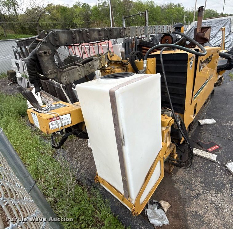 image for item DS4272 2001 Vermeer D16x20A directional boring unit