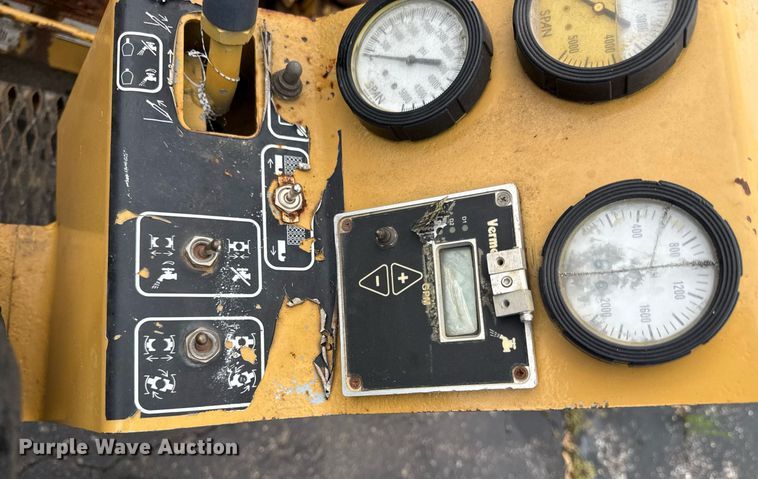 image for item DS4272 2001 Vermeer D16x20A directional boring unit