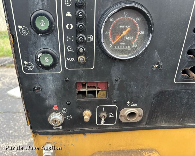 image for item DS4272 2001 Vermeer D16x20A directional boring unit