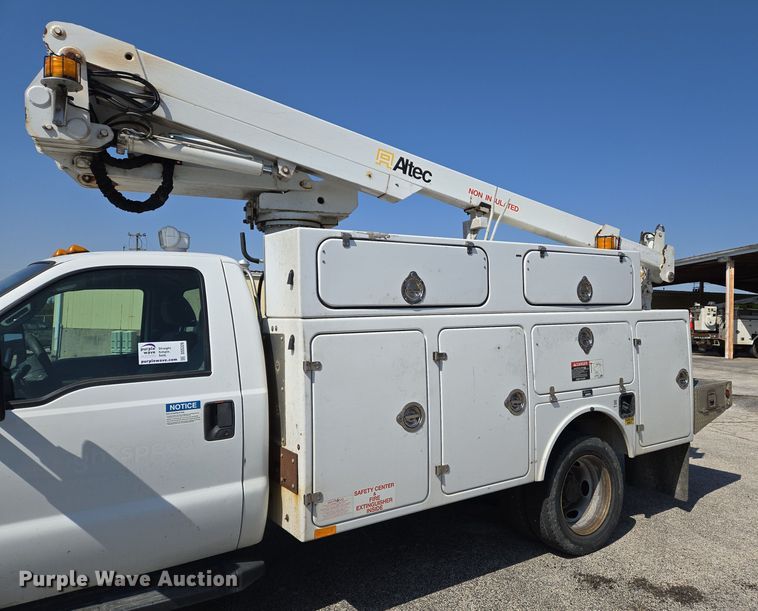 image for item DS5326 2015 Ford F450 Super Duty XL bucket truck