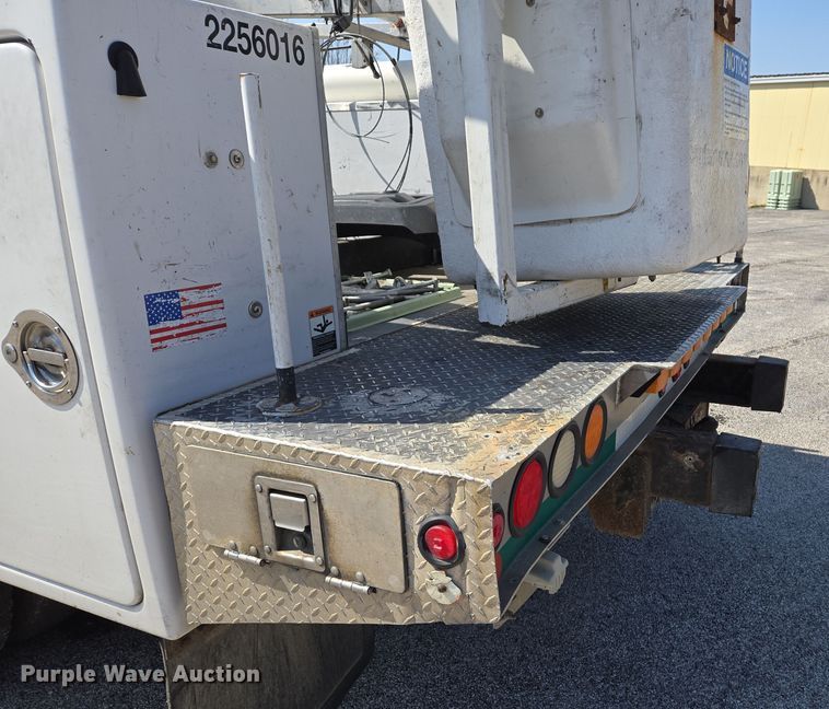 image for item DS5326 2015 Ford F450 Super Duty XL bucket truck