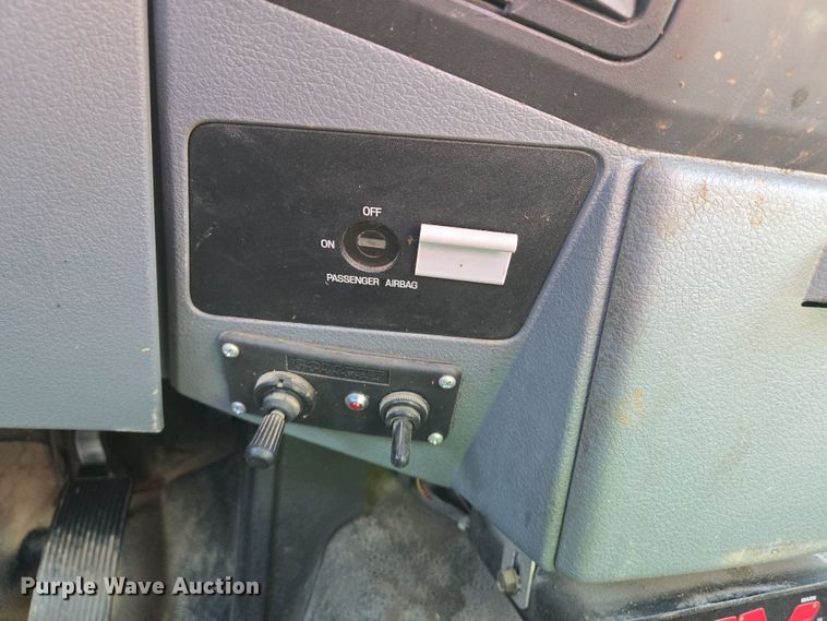 image for item DS5326 2015 Ford F450 Super Duty XL bucket truck