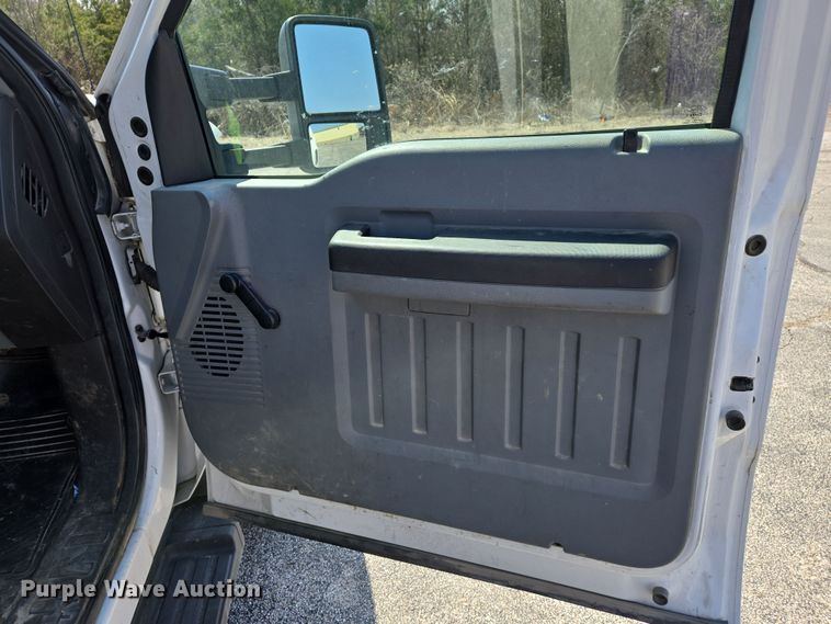 image for item DS5326 2015 Ford F450 Super Duty XL bucket truck