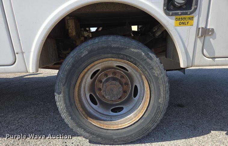 image for item DS5326 2015 Ford F450 Super Duty XL bucket truck