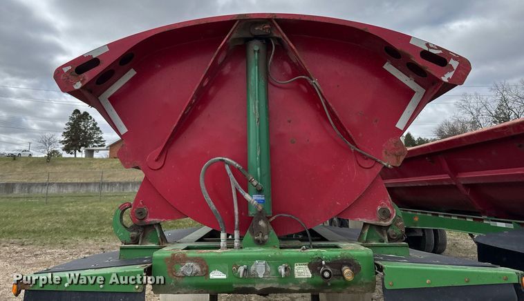 image for item DT0697 2010 SmithCo S3-42-34 side dump trailer