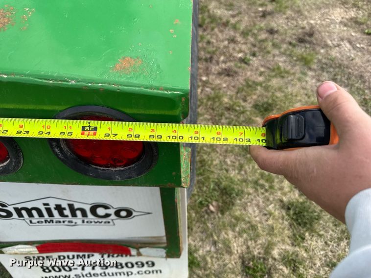 image for item DT0697 2010 SmithCo S3-42-34 side dump trailer