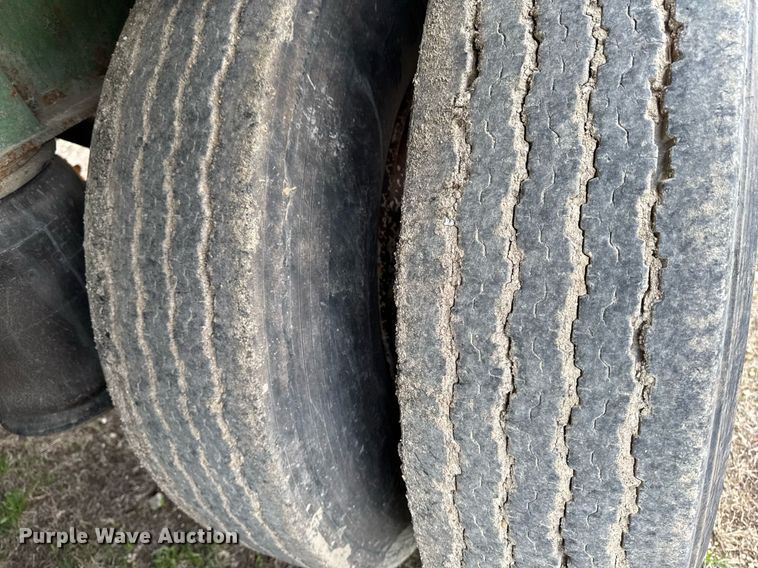 image for item DT0697 2010 SmithCo S3-42-34 side dump trailer