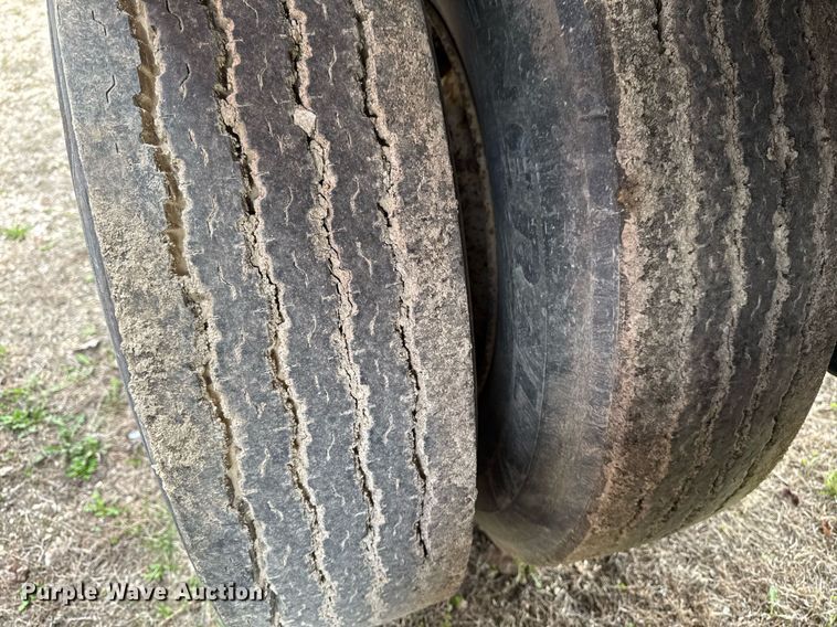 image for item DT0697 2010 SmithCo S3-42-34 side dump trailer