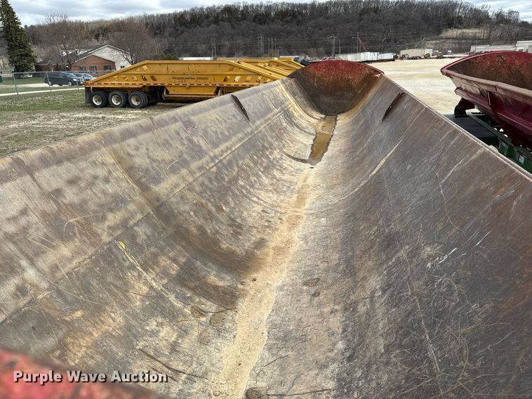 image for item DT0698 2010 SmithCo S3-42-34 side dump trailer