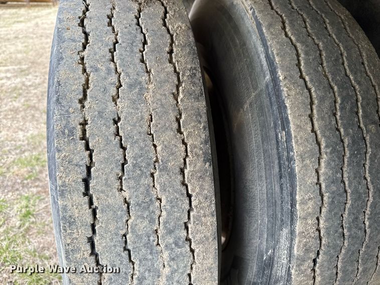 image for item DT0698 2010 SmithCo S3-42-34 side dump trailer