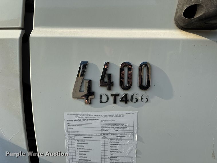 image for item DT0699 2007 International 4400 SBA hydrovac truck