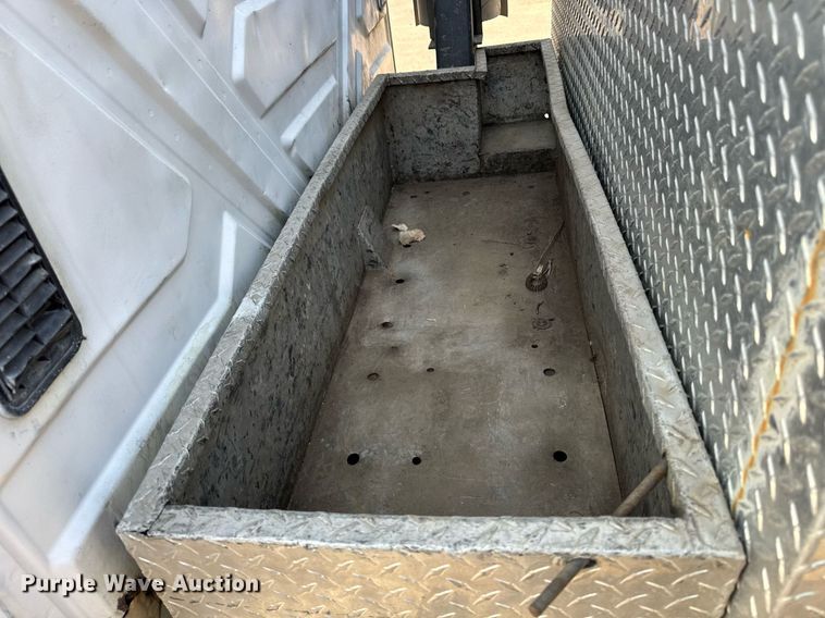 image for item DT0699 2007 International 4400 SBA hydrovac truck