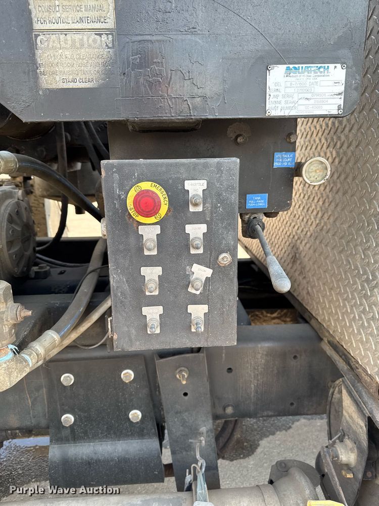 image for item DT0699 2007 International 4400 SBA hydrovac truck