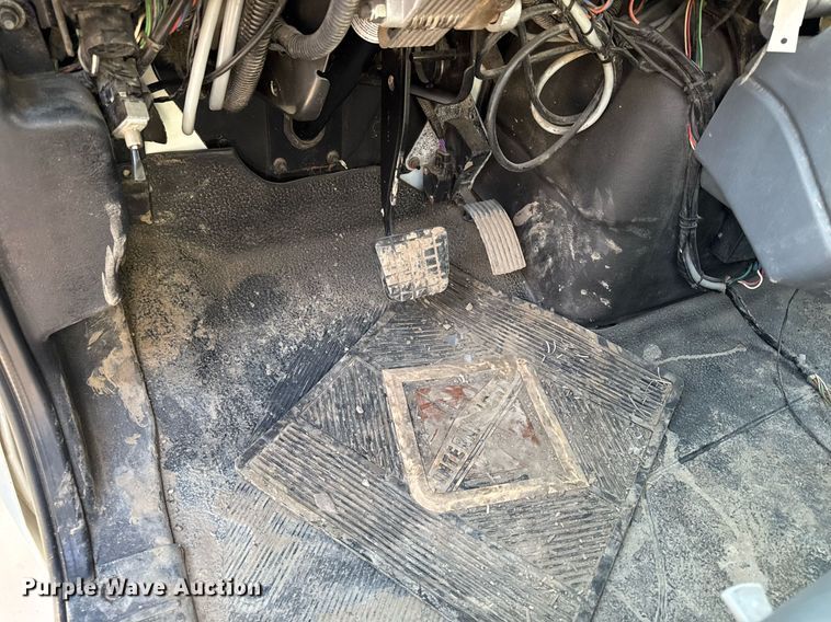 image for item DT0699 2007 International 4400 SBA hydrovac truck