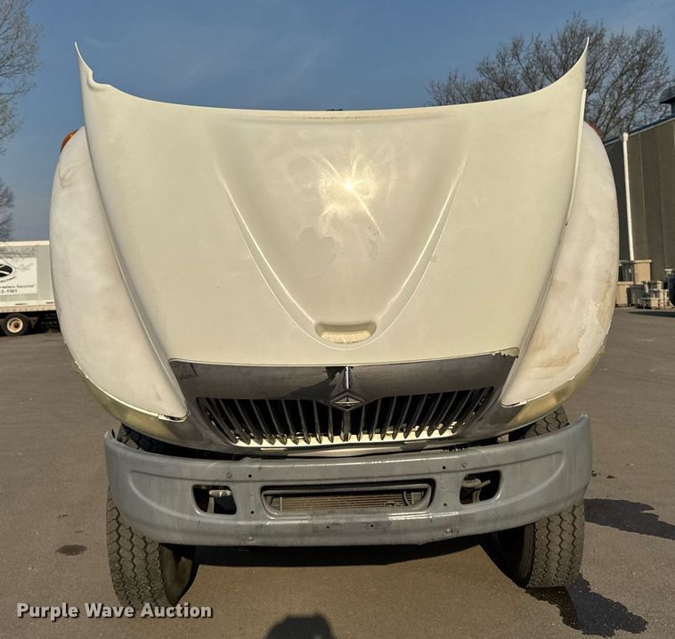 image for item DT0699 2007 International 4400 SBA hydrovac truck