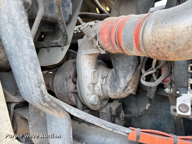 image for item DT0699 2007 International 4400 SBA hydrovac truck