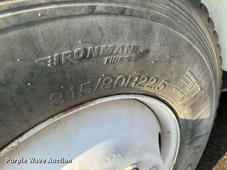 image for item DT0699 2007 International 4400 SBA hydrovac truck