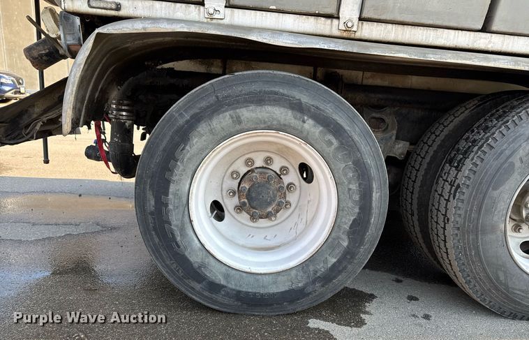 image for item DT0699 2007 International 4400 SBA hydrovac truck