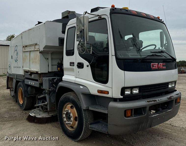 image for item DT2004 2005 GMC T7500 street sweeper truck