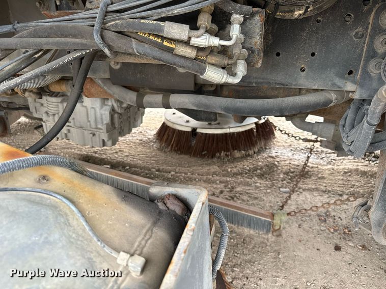 image for item DT2004 2005 GMC T7500 street sweeper truck