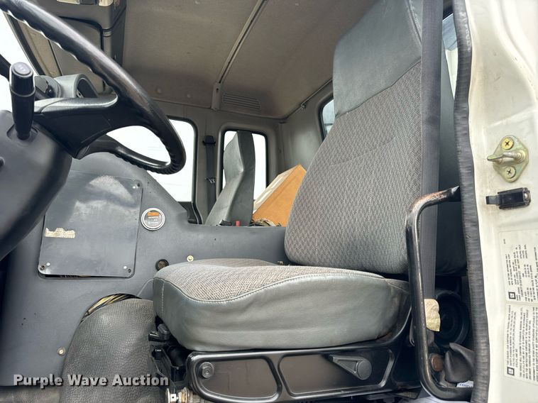 image for item DT2004 2005 GMC T7500 street sweeper truck