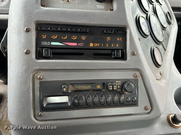 image for item DT2004 2005 GMC T7500 street sweeper truck