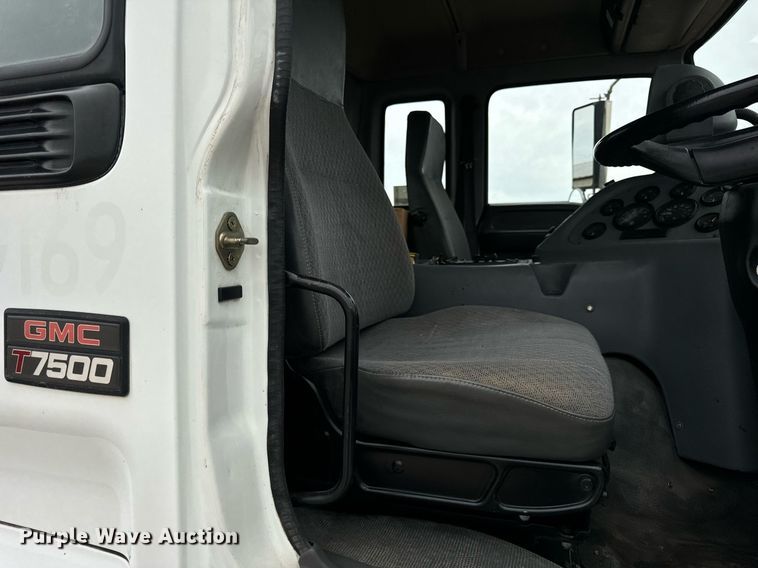 image for item DT2004 2005 GMC T7500 street sweeper truck