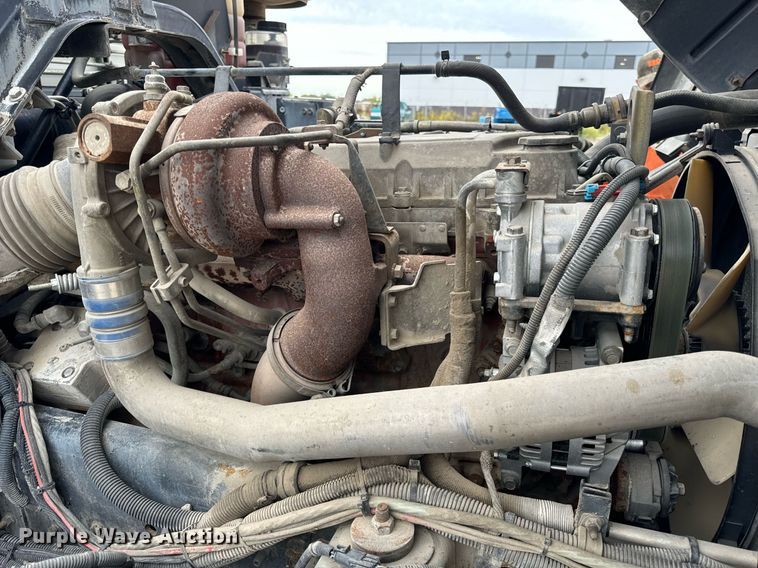 image for item DT2004 2005 GMC T7500 street sweeper truck