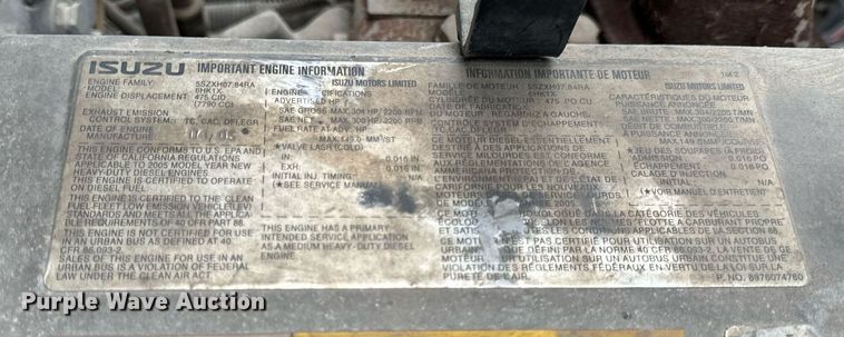 image for item DT2004 2005 GMC T7500 street sweeper truck