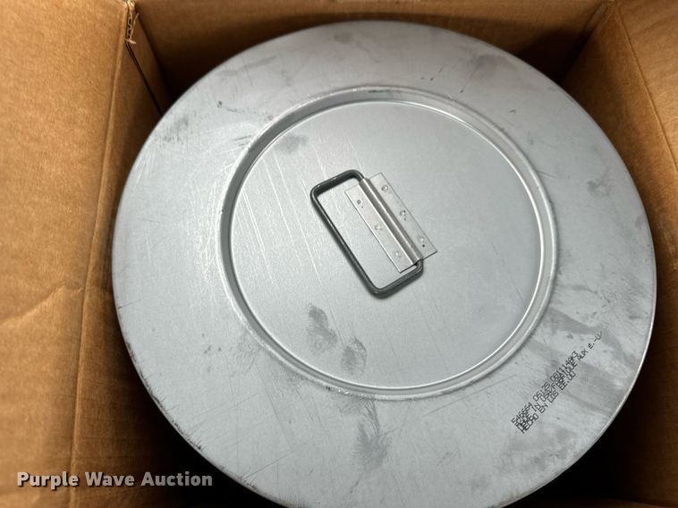 image for item DT2004 2005 GMC T7500 street sweeper truck