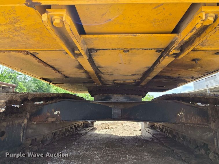 image for item DT4830 2015 Komatsu PC240LC-10 long reach excavator